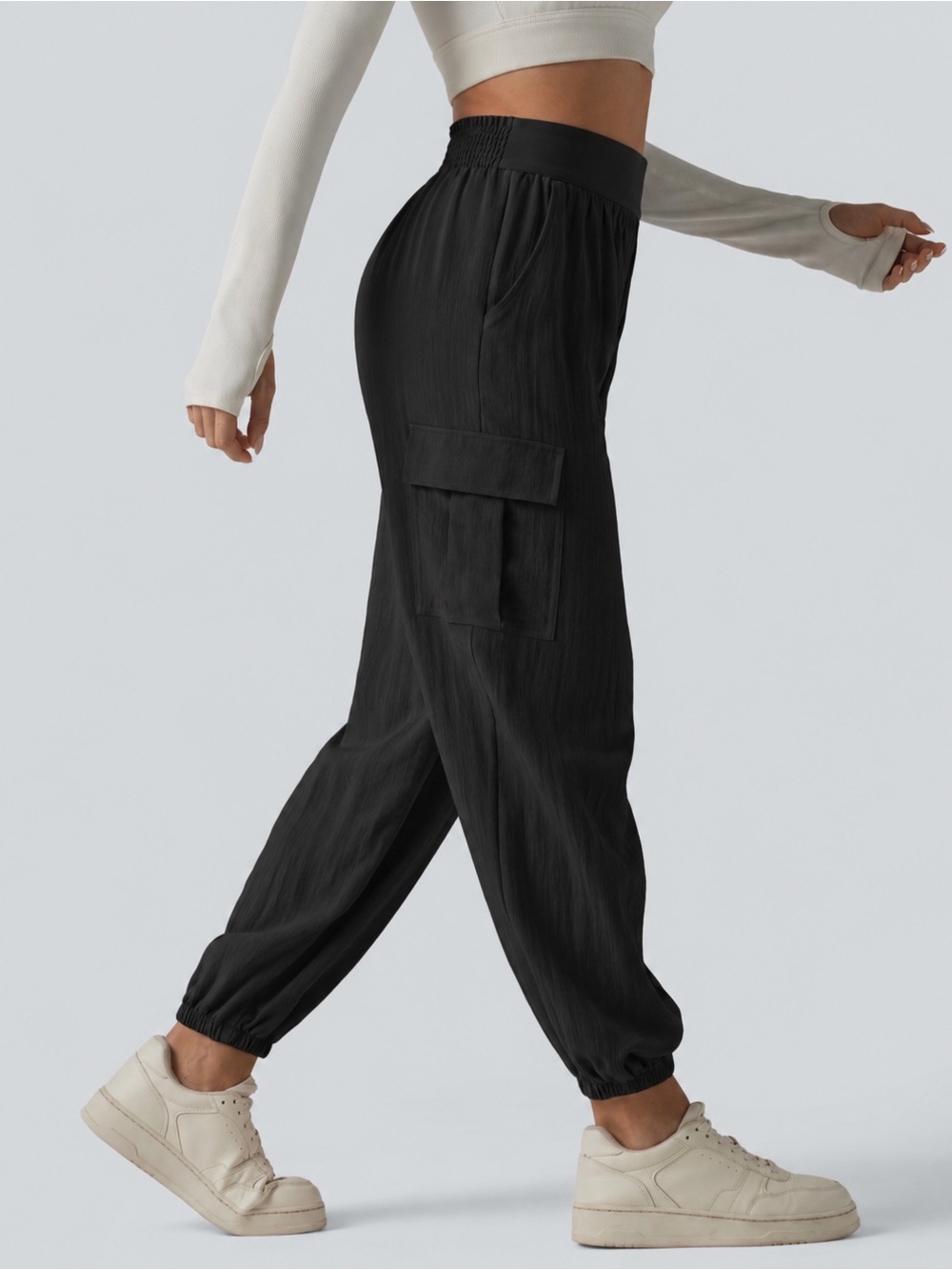 HALARA Black High-Waist Cargo Jogger Pants